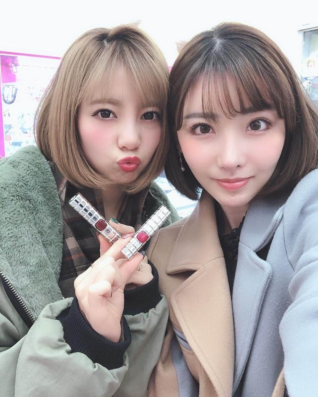 吉澤友貴さんのインスタグラム写真 - (吉澤友貴Instagram)「昨日は深田えいみちゃんとごはんしたよ～✨ お土産でリップもらった～🥰💄」11月21日 12時52分 - yuki_yoshizawa_