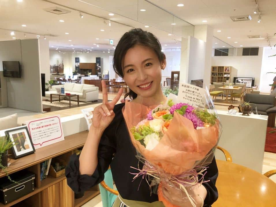 フジテレビ「Love or Not」さんのインスタグラム写真 - (フジテレビ「Love or Not」Instagram)「本仮屋ユイカさん💐 雨にも負けず☔️風にも負けず🍃なオフショット🤗 #山下健二郎 #本仮屋ユイカ #loveornot2  #ラブオアノット2  #dTV  #FOD  #全６話絶賛配信中！」11月21日 20時19分 - loveornotdtvfod