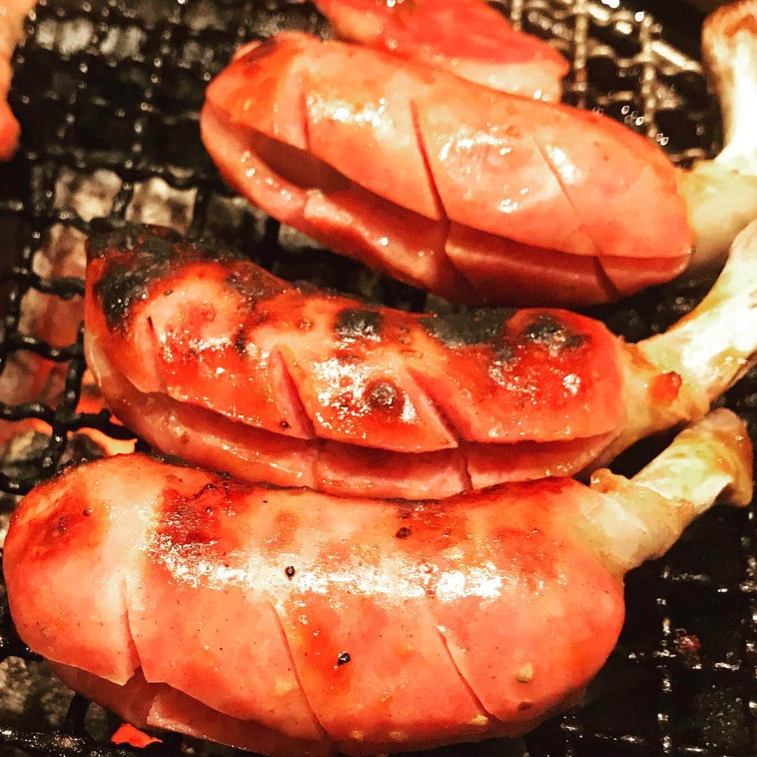 有吉弘行さんのインスタグラム写真 - (有吉弘行Instagram)「食べる。食べる。食べなきゃダメ！」11月21日 21時50分 - ariyoshihiroiki