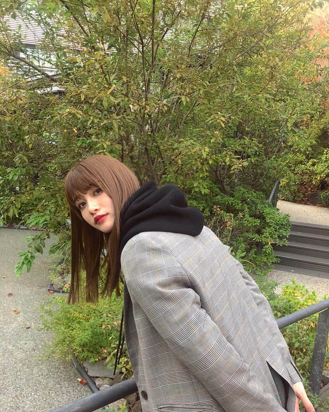 生見愛瑠さんのインスタグラム写真 - (生見愛瑠Instagram)「パーカー大好きマン！☺︎！☺︎~」11月21日 22時21分 - meru_nukumi