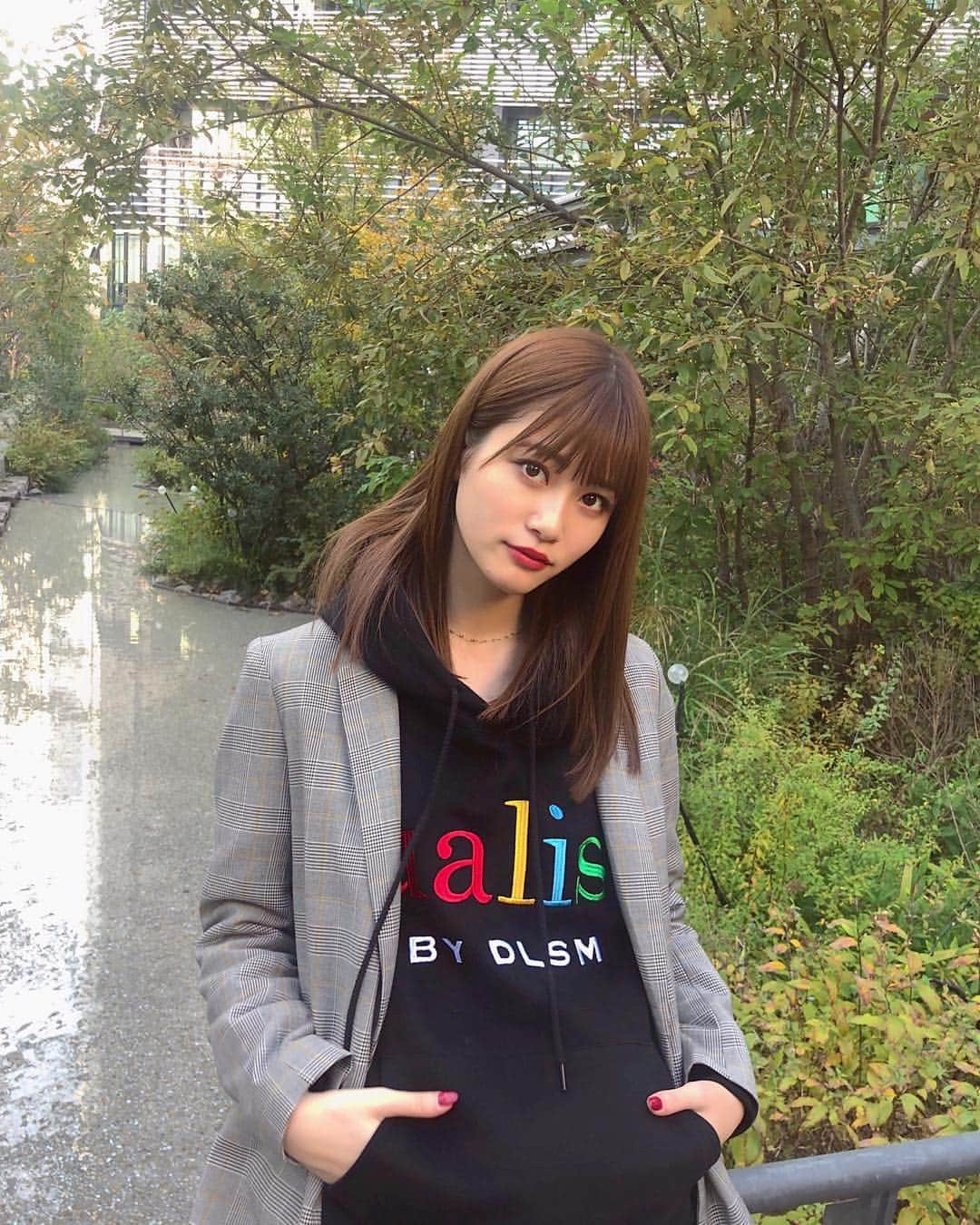 生見愛瑠さんのインスタグラム写真 - (生見愛瑠Instagram)「パーカー大好きマン！☺︎！☺︎~」11月21日 22時21分 - meru_nukumi