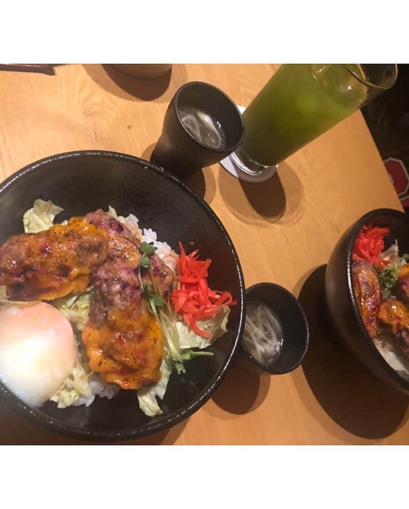 佐藤美希さんのインスタグラム写真 - (佐藤美希Instagram)「暁の帝メンバーでおざめし食べてきたー！男THE飯第3弾"好つくね丼"✨前回のナムチャ丼も美味しかったけど今回も絶品丼でした！  #男THE飯 #おざめし #好つくね丼 #中目黒 #kijima #舞台 #暁の帝 #壬申の乱 #小澤雄太 さん #森田桐矢 くん #八神蓮 さん #伊藤優衣 ちゃん #今月末までの限定」11月22日 12時52分 - satomiki0626