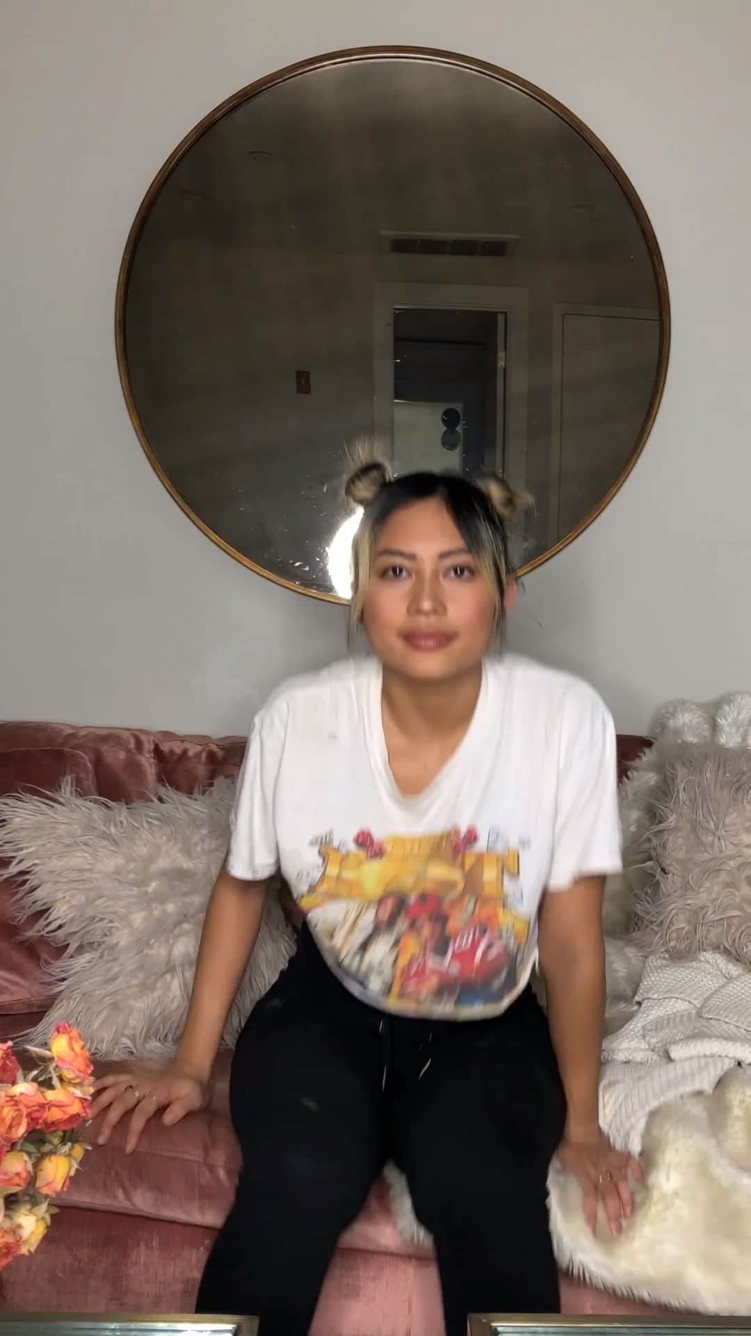 エイミー・ファムのインスタグラム：「oh my gosh so #nyxcosmetics was so so so kind and sent me their latest #sugartrip collection to unbox! so here i am trying to unbox everything with my cats! watch me sweat trying to shoot this video while also swatching all of their cute stuff (that'll all be in #nyxcosmetic's black friday sales this friday fyi!!!) #ad」
