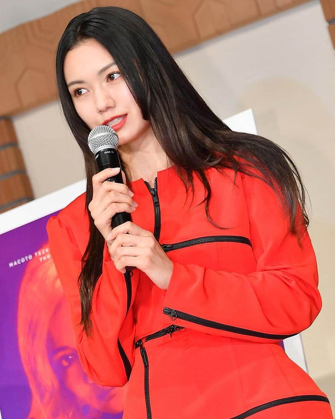 二階堂ふみ・ファンアカウントさんのインスタグラム写真 - (二階堂ふみ・ファンアカウントInstagram)「映画『ばるぼら』製作発表会 #二階堂ふみ #ばるぼら」11月22日 21時01分 - nikaido.fumi_fan