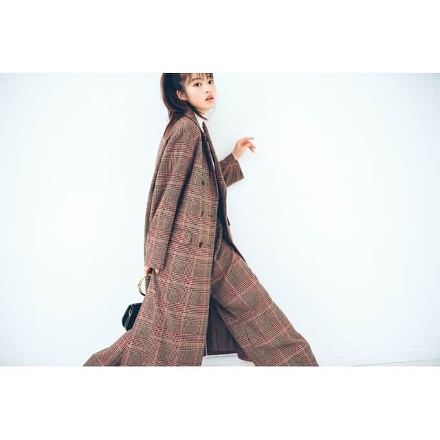 今田美桜さんのインスタグラム写真 - (今田美桜Instagram)「onlineshopのand Rさんと コラボ商品を作らせていただきました☺︎ and Rオフィシャルサイト内でカタログアップされています！チェックしてね！ @andronlineshop  #andr #アンドアール」11月22日 22時10分 - imada_mio