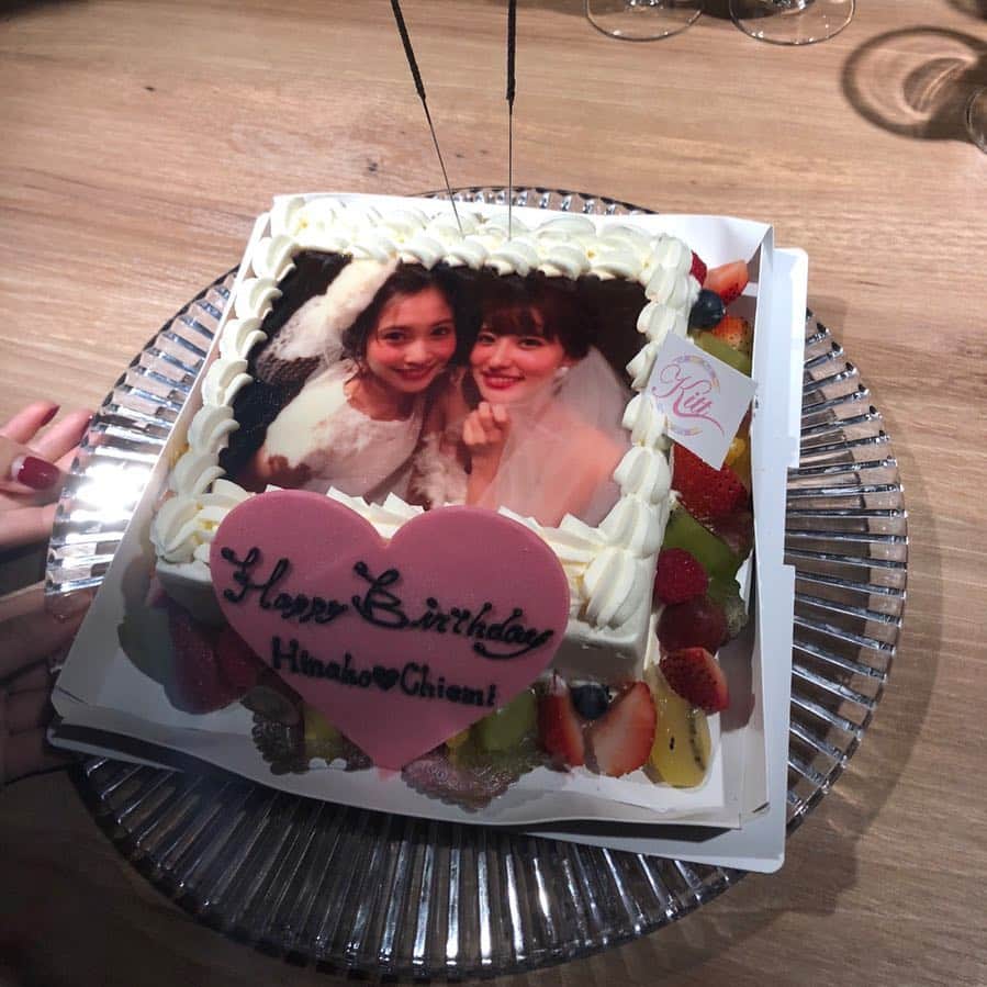 愛甲千笑美さんのインスタグラム写真 - (愛甲千笑美Instagram)「このケーキ、 私たち結婚するみたいだねっ 🤣🤣🤣」11月22日 14時27分 - chiemyyyyy