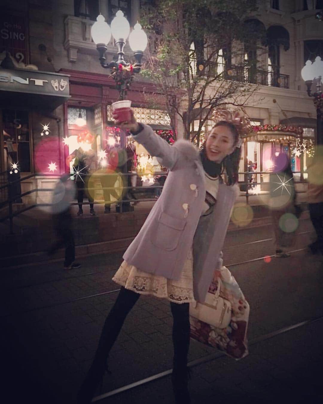 妃海風さんのインスタグラム写真 - (妃海風Instagram)「おはようーっ 今日もいいことありますように☺️🌈☀️ たくさん笑って過ごそうねー😆🎵 . #ホットワインの季節がきた！ #幸せの季節がきた！」11月23日 9時31分 - fuhinami_official