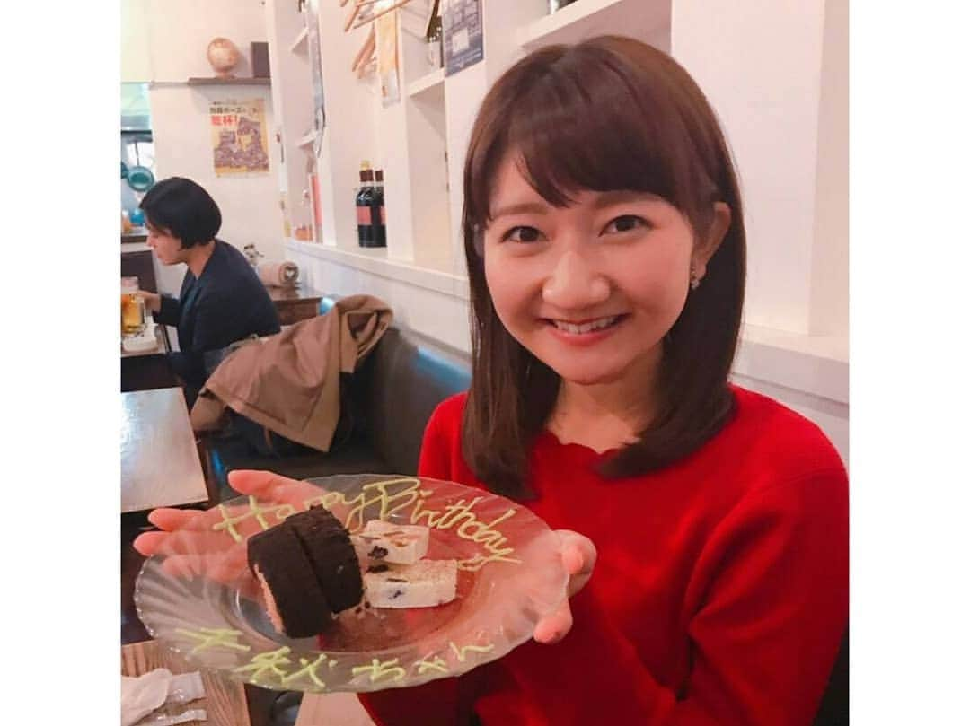 服部未佳さんのインスタグラム写真 - (服部未佳Instagram)「大好きな先輩ちあきさん、大好きな同期しおりん、今月お誕生日💕おめでとうございます😆 #稲葉千秋 アナ #ばーん髙田千尋 さん #しおりん アナ」11月23日 9時45分 - mikahattori_aba