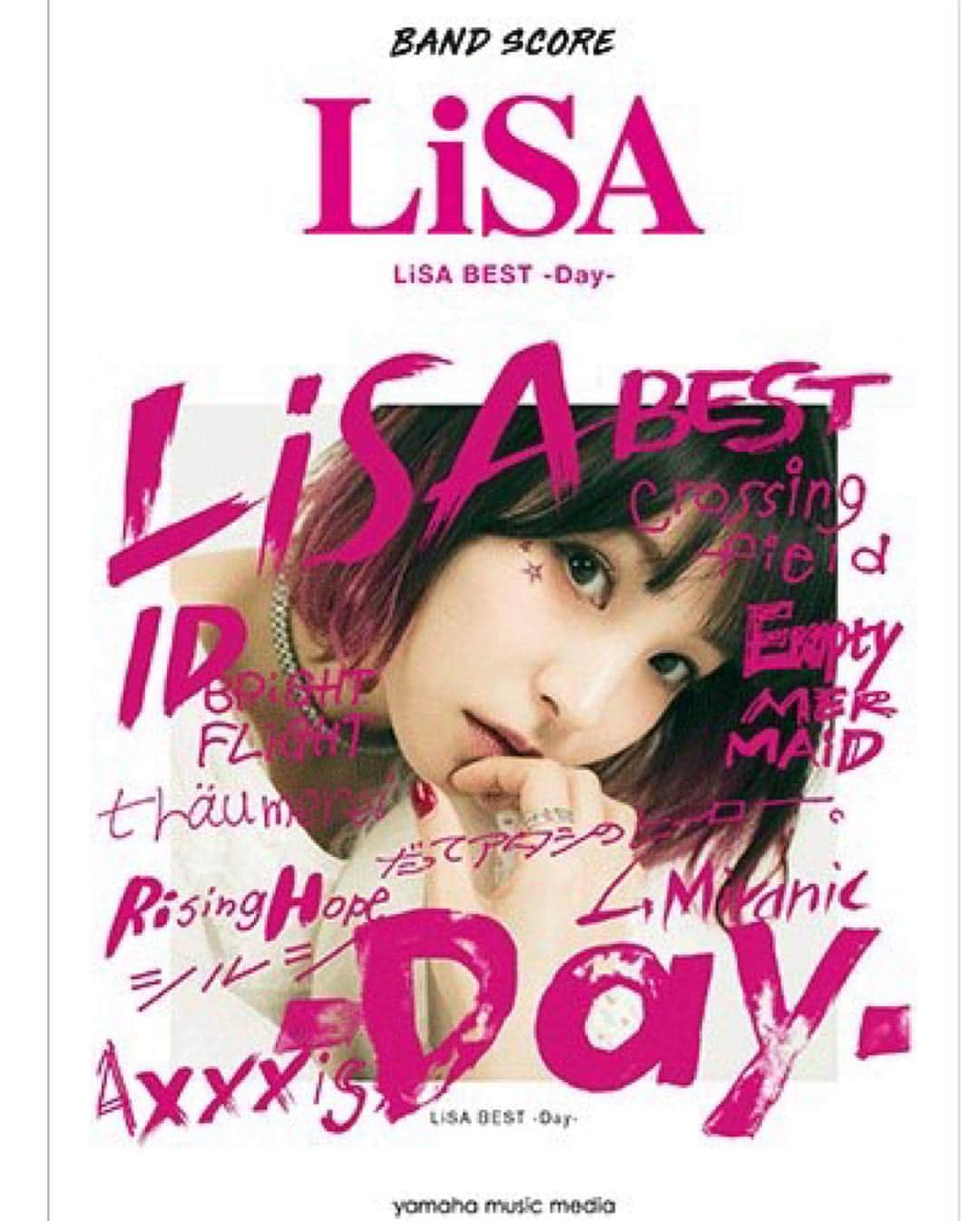 LiSAさんのインスタグラム写真 - (LiSAInstagram)「‪#りさべすと に収録されている全曲の、オフィシャルバンドスコアが本日発売です\( ¨̮ )/それぞれ、沢山写真もつけてもらって、バンドメンバーに細かく監修してもらって作ったバンドスコアです☻音楽がもっともっと楽しくなりますようにーーっ\( ¨̮ )/ こちらはDay版☻  ADAMASのスコアはGo!Go!GUITAR様でお楽しみくださいっ\( ¨̮ )/ #LiSA #りさべすと #Day #バンドスコア #くばちゃまコーデ #ASTRAT #COMMEdesGARÇONS #DrMartens」11月23日 12時02分 - xlisa_olivex