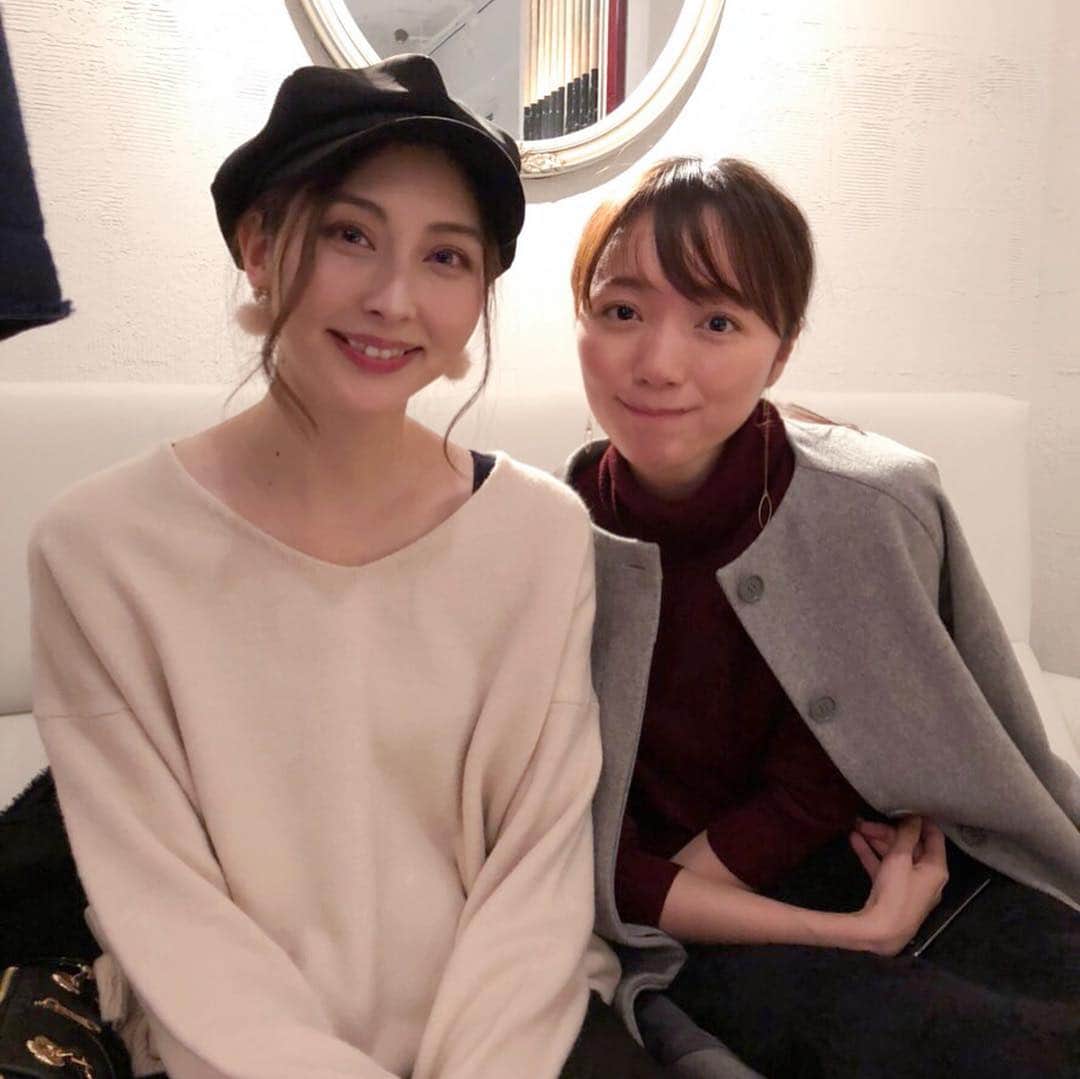 大塚まゆりのインスタグラム：「2人に会えて幸せ♡楽しい1日😍 #model #fashion #makeup #hairmake #hairstyle #hairarrange」