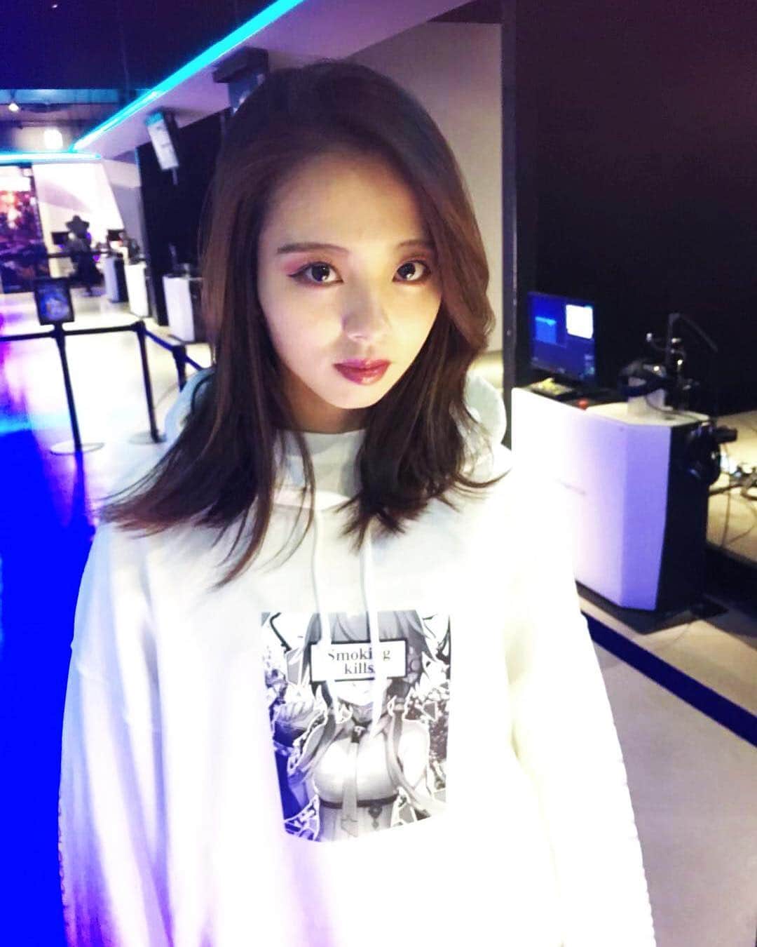 のインスタグラム：「FR2🐇🐇🐇 in Japan✴︎Sinjuku  #FR2 #洛天依 #MAHIRO #真洋 #마히로」