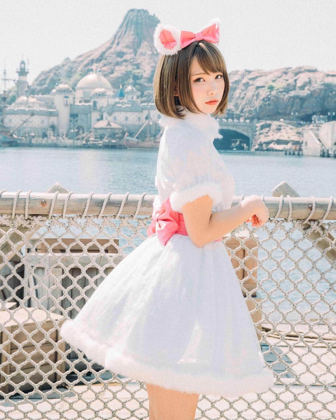 えなこさんのインスタグラム写真 - (えなこInstagram)「雑誌『bis 11月号』の撮影にて🎀 #bis #disney」11月23日 17時42分 - enakorin