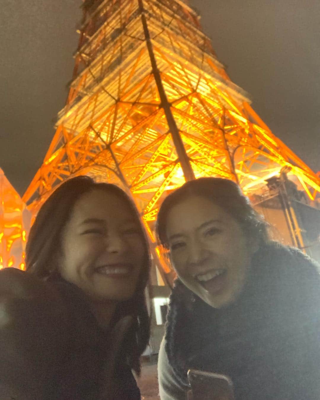池田莉子さんのインスタグラム写真 - (池田莉子Instagram)「東京タワー🗼 朝ヨガをプロデュースしている @lovespo_tokyo  6周年イベントで東京タワーへ行ってきました✨ . いつもは朝ヨガなので東京タワーから日の出を 見たり太陽のパワーを沢山もらっているのですが、 夜のロマンチックな感じもまた新鮮でした☺️☺️ . ヨガ講師陣大集結〜〜！！ で笑いまくり、語りまくりの楽しい時間でした。 2019年もイベントやります❤️ ❃ 1/26 (土) 早朝から東京タワー大展望台 ❃ でお待ちしています。 . 上京してからずっとお世話になっている 東京タワーでのイベント。 まこちゃん、ラブスポの皆さま❤︎ . 本当におめでとうございます。 これからも宜しくお願い致します🥰🥰 . #lovespo #tokyotower #tokyo #yopa  #東京タワー #東京タワーヨガ #周年イベント #朝ヨガ 私服は @poloralphlauren  #poloralphlauren」11月23日 18時14分 - ricoikeda