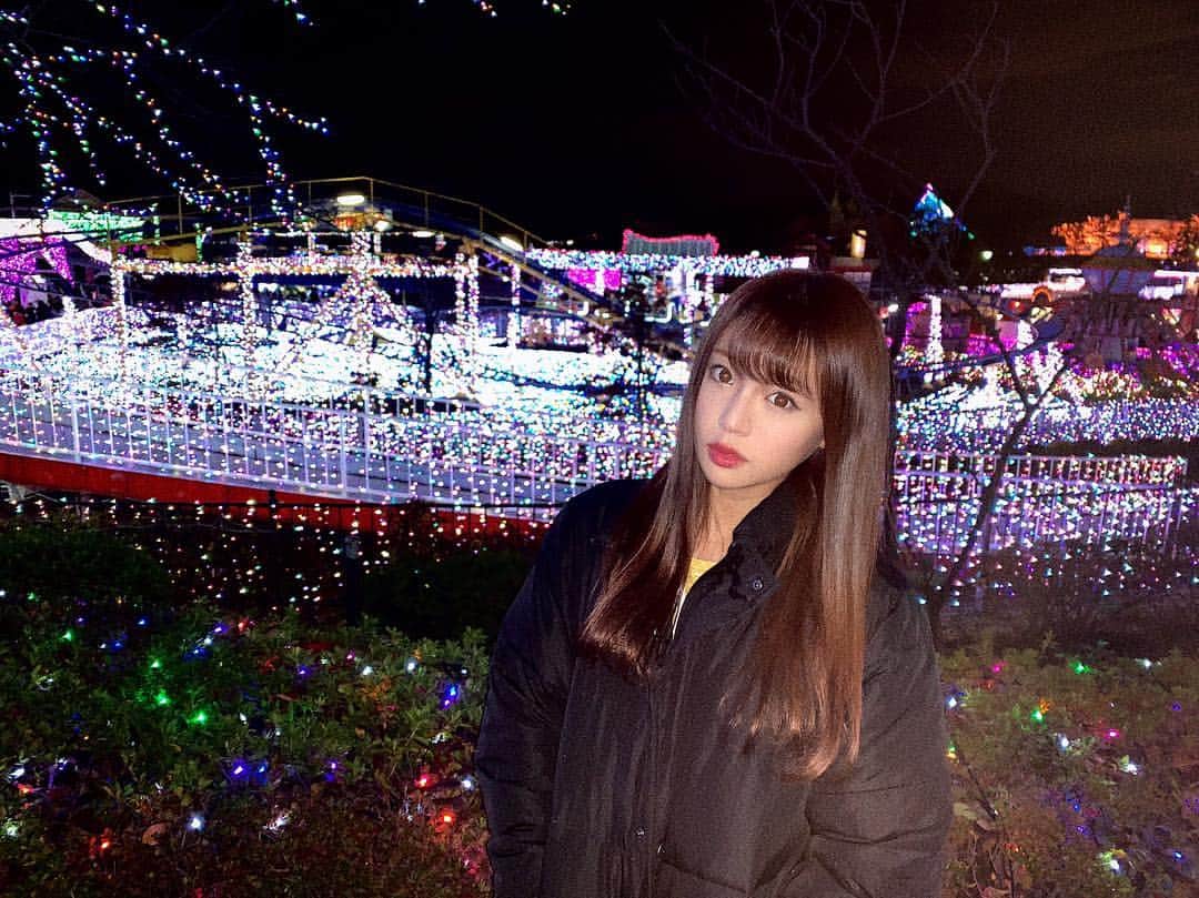 志田友美（ゆうみん）のインスタグラム：「冬だねぇ☃️❄️ よみうりランドでイルミネーション見たよ〜💗キラキラめちゃんこ綺麗でした😍😍 #よみうりランド #よみうりランドジュエルミネーション #illumination #japanesegirl #tokyo #lightedlight #todayphoto #instadaily #instagood」