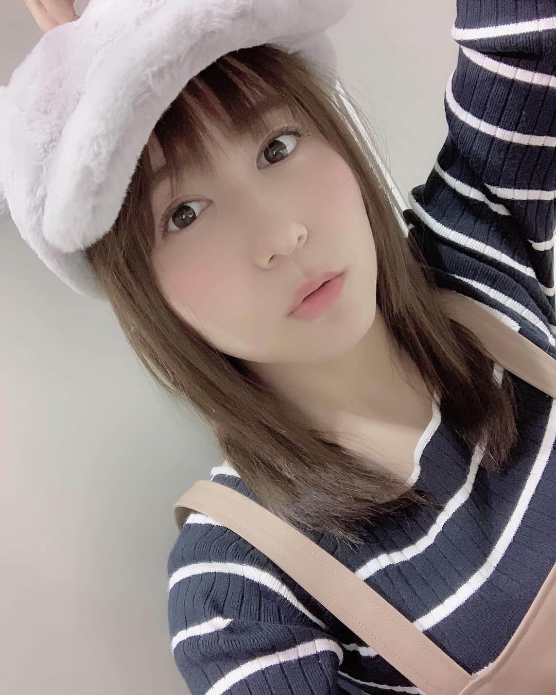 大場美奈さんのインスタグラム写真 - (大場美奈Instagram)「💙 今日も一日お疲れ様でした。 髪の毛さらさらで幸せ。」11月23日 21時35分 - obamina__43