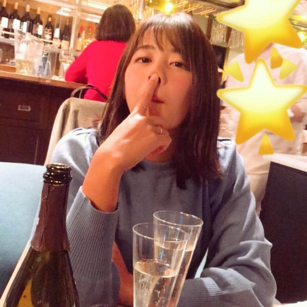 坂口佳穂さんのインスタグラム写真 - (坂口佳穂Instagram)「🥂🕺💟 港区女子ってこんな感じ？ 私の港区女子イメージ。 チガウカー。2枚目はもっとチガウワー。」11月23日 23時03分 - s_ka_ho