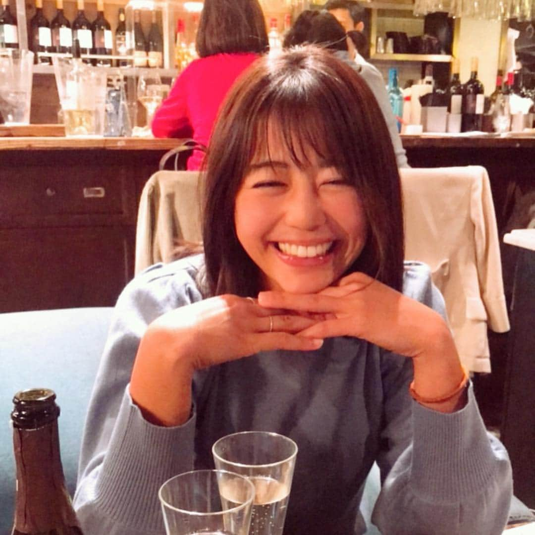 坂口佳穂さんのインスタグラム写真 - (坂口佳穂Instagram)「🥂🕺💟 港区女子ってこんな感じ？ 私の港区女子イメージ。 チガウカー。2枚目はもっとチガウワー。」11月23日 23時03分 - s_ka_ho