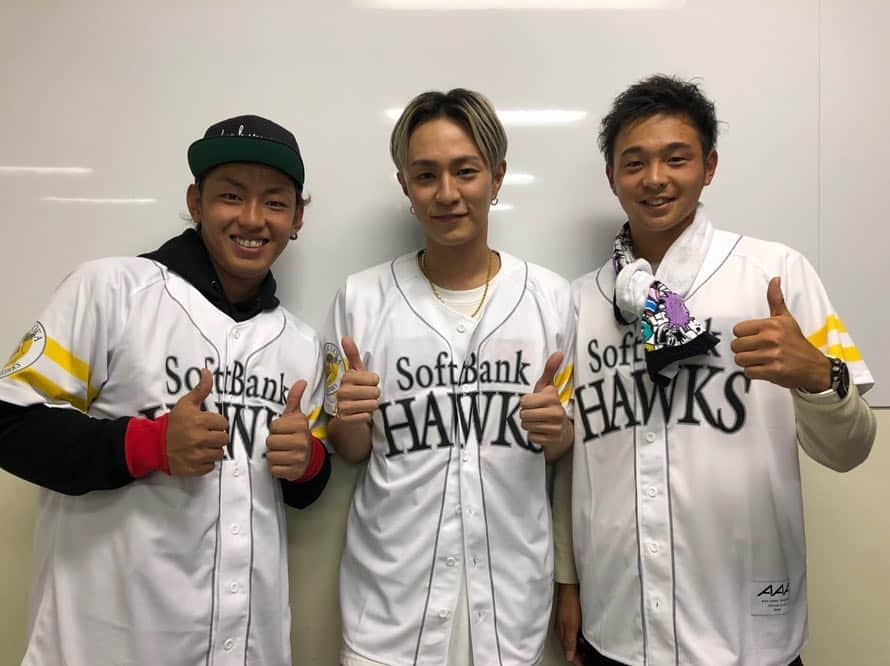 川瀬晃のインスタグラム：「AAAのライブ行ってきました👍🏻 むちゃくちゃカッコ良かったです！ また行きたいな😙  #AAA#浦田直也さん #西新こころ #GenBee」