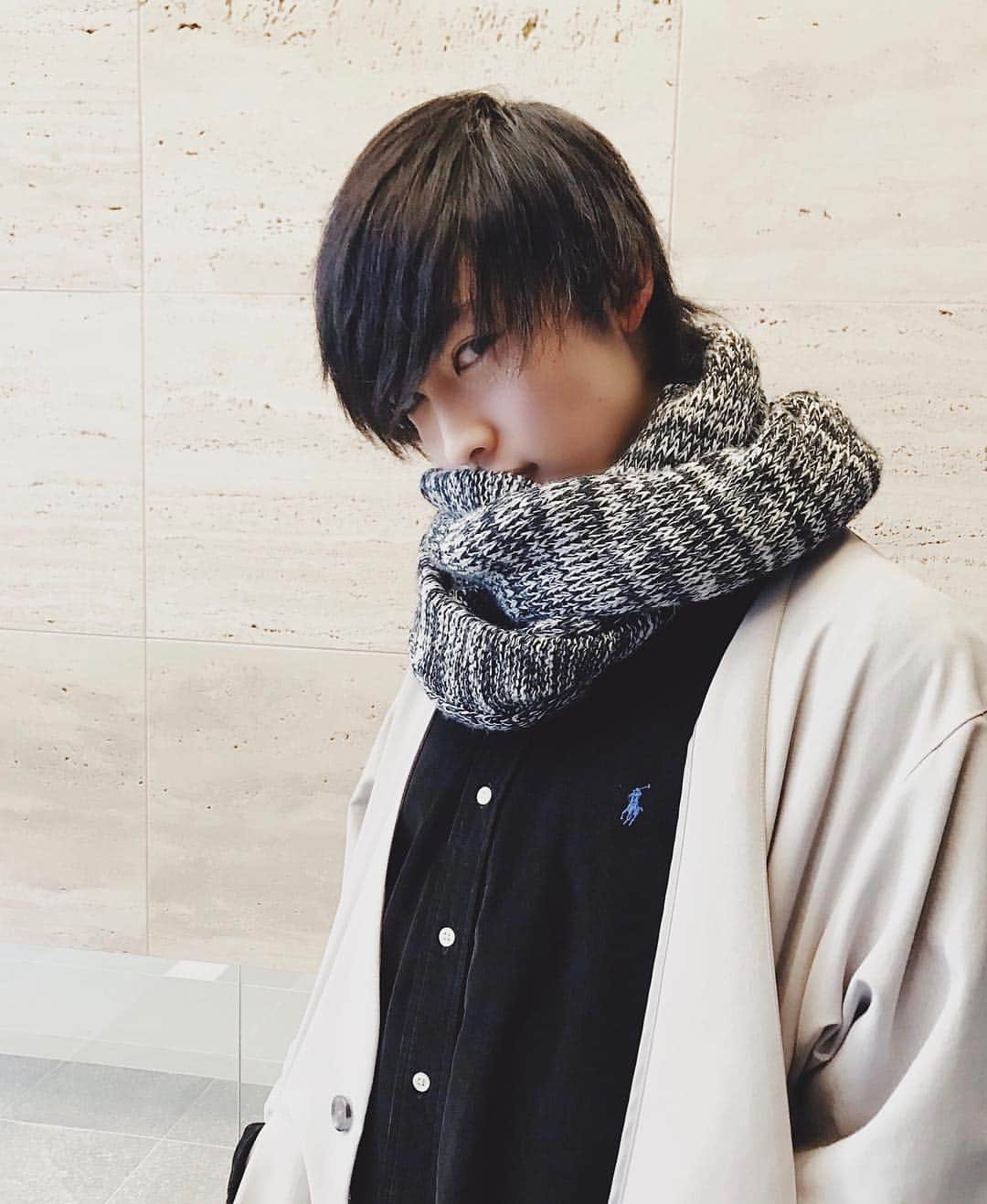 増子敦貴さんのインスタグラム写真 - (増子敦貴Instagram)「最近はマフラーも掛けてます😊」11月24日 20時17分 - atsuki_mashiko