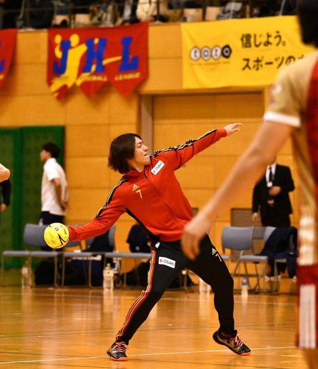 宮崎大輔さんのインスタグラム写真 - (宮崎大輔Instagram)「合成戦勝ち‼️ 怪我で出れなかったが…  ホームでの試合、たくさんの方々に来場していただき感謝また応援ありがとうございました‼️ #ハンドボール #handball #同世代 #宮崎大輔 #bennu #大崎電気」11月24日 21時20分 - daisuke7_official