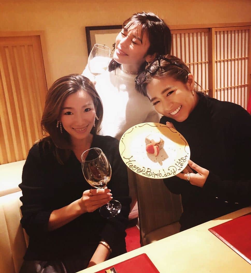 島袋聖南のグルメインスタ