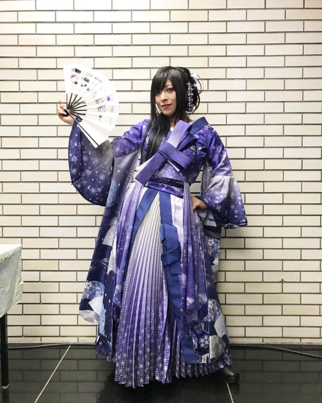 鈴華ゆう子のインスタグラム：「CDTVご覧頂きありがとうございました。 #cdtv #TBS #和楽器バンド #鈴華ゆう子」