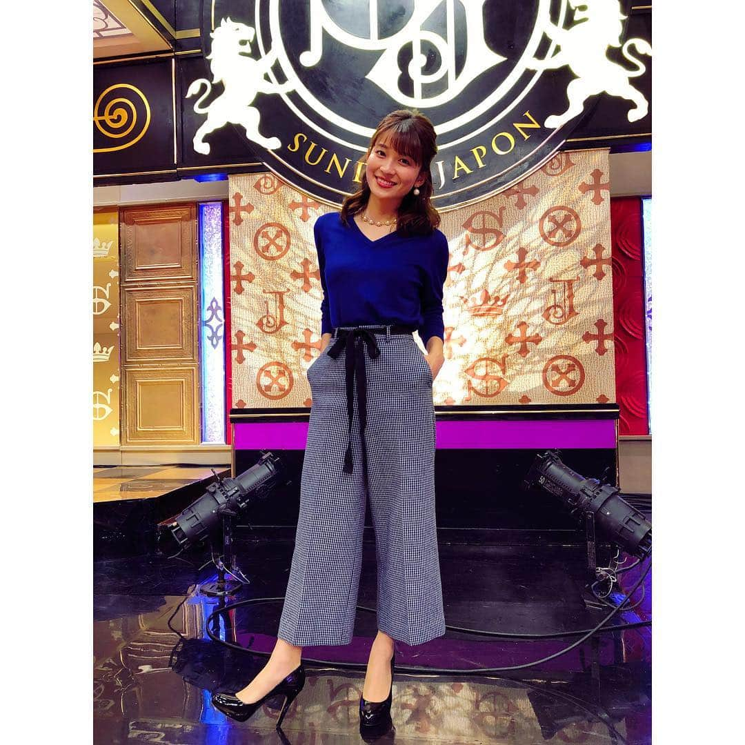 山本里菜さんのインスタグラム写真 - (山本里菜Instagram)「珍しくパンツスタイルです👖 上下ともにINDIVI. ネックレスはQuellechance💙 メイクさんもブルーでした🥺」11月25日 9時34分 - rinayamamoto_0622