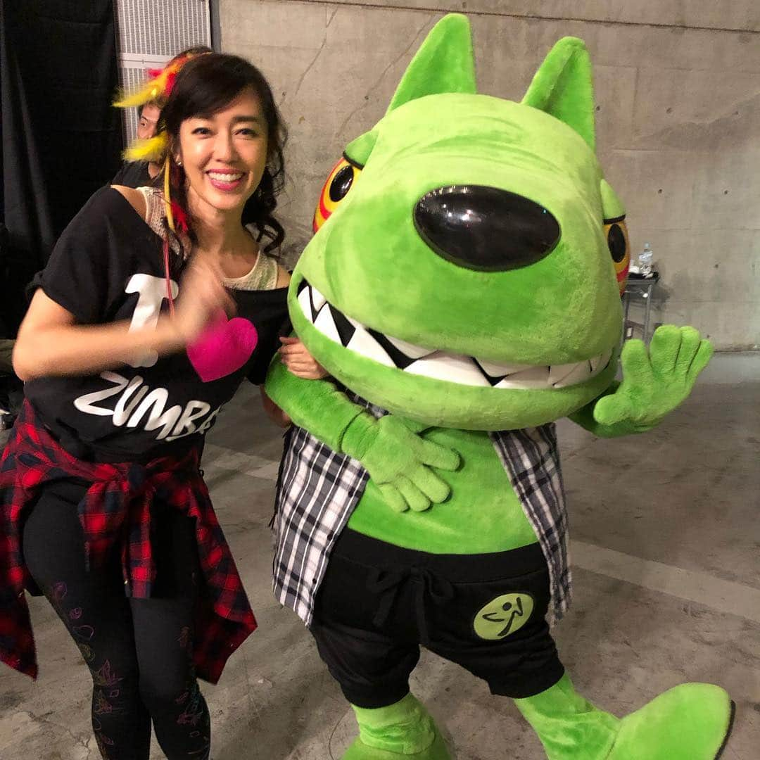 早見優さんのインスタグラム写真 - (早見優Instagram)「ZUMBAkunとも会えました！ 可愛い💕 #zumba #zumbaasiaconference #japan #jwi」11月25日 9時57分 - yuyuhayami