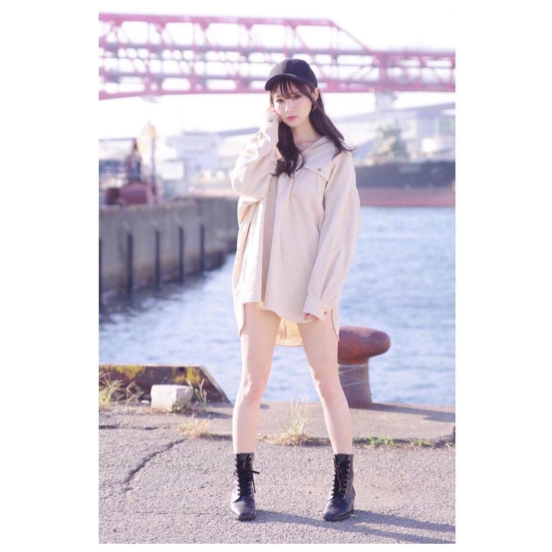 のインスタグラム：「🐷 ・ #shooting #model #portrait #撮影 #撮影会 #小越しほみ #オゴフォト #大阪 #港 #snidel #ootd #fashion #色白 #足短い」