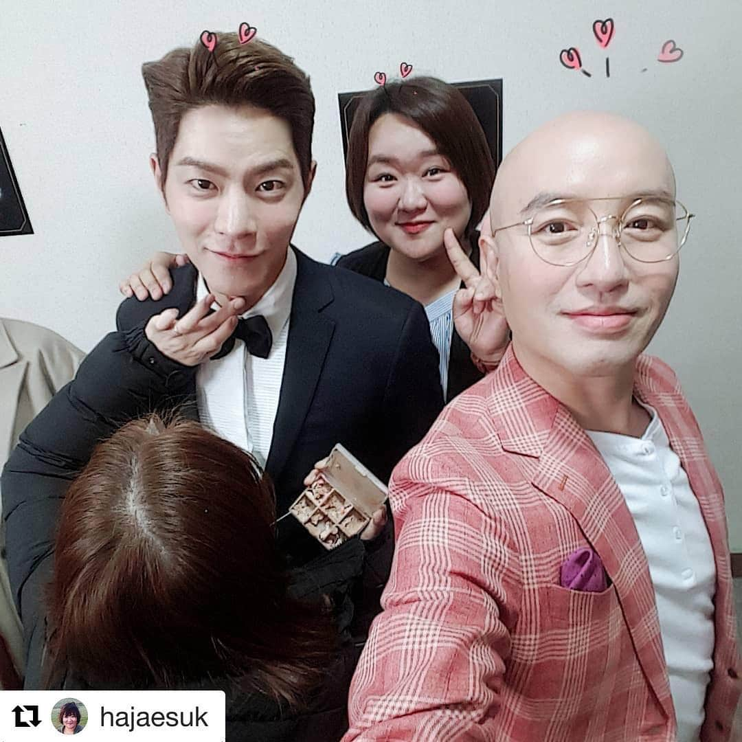 ホン・ジョンヒョンさんのインスタグラム写真 - (ホン・ジョンヒョンInstagram)「촬영장 📷🎥」11月25日 18時37分 - hjonghyun