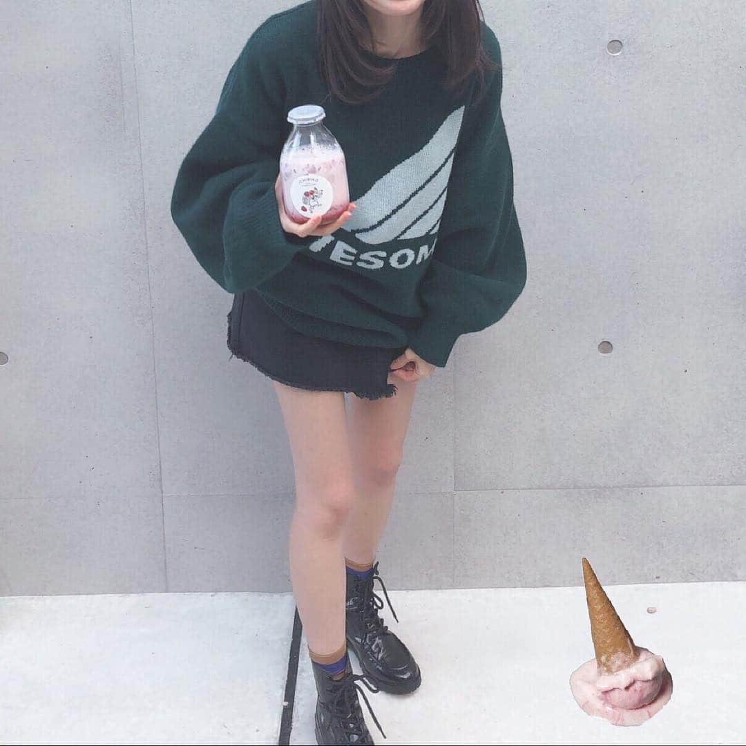 香音さんのインスタグラム写真 - (香音Instagram)「いちびこのいちごミルク飲みたかったんだ〜🤤 たまたま歩いてたら見つけました。🍓 よろこびの舞~☺︎ #ichibico #いちびこ#🍓」11月25日 19時01分 - kanon420_official