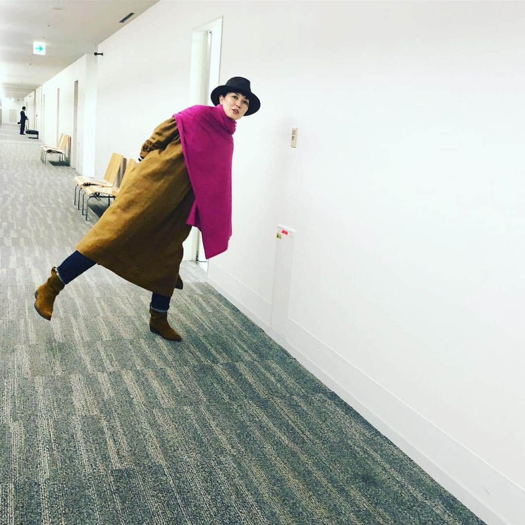 板谷由夏 さんのインスタグラム写真 - (板谷由夏 Instagram)「本日の仕事終了‼️‼️ ありがとうございました‼️」11月25日 19時25分 - yukaitaya