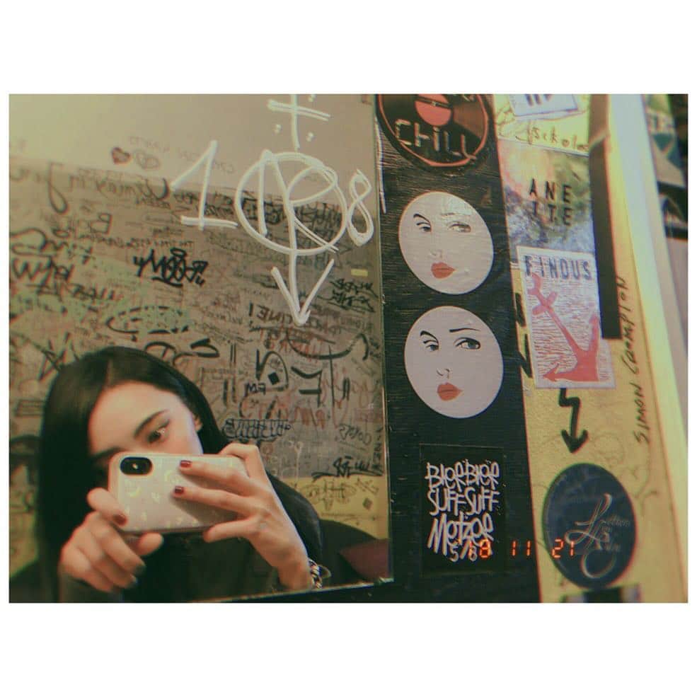 彩姫さんのインスタグラム写真 - (彩姫Instagram)「Hello🥰﻿ how are you guys...?﻿ ﻿ #bandmaid #saiki」11月25日 21時39分 - saiki_bandmaid