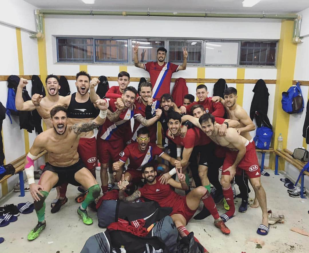 カルロス・カルボネルのインスタグラム：「EQUIPAZO!! Gran reacción de todos!! Seguimos creciendo👏🏼👏🏼💪🏽💪🏽 💙」