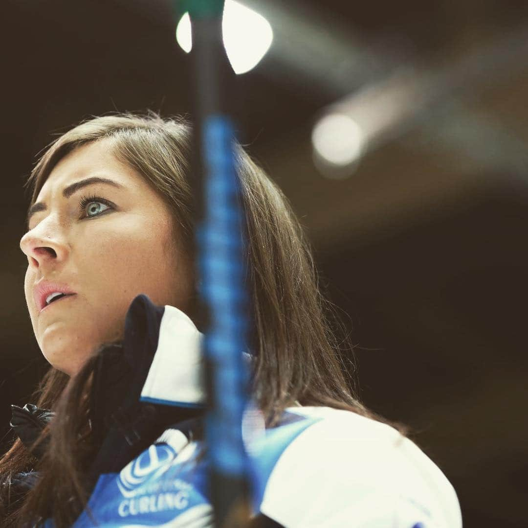 イブ・ミュアヘッドさんのインスタグラム写真 - (イブ・ミュアヘッドInstagram)「Another European Championships been and gone. Tallinn, Estonia @worldcurling you put on a great show 😊 Wasn’t the result we were after but there’s lots to take forward after a tough summer.  Time to move on and keep building with @team_muirhead gals, @howardfour & our amazing @sportscotland_  support staff.  Congrats to @teammouat & @teamhasselborg on an outstanding week and curling. 🥇  Thanks for all the support, we love our fans & sponsors!  @redskymanagement @goldlinecurling @nobisinc @trtlpillow @fairmontstandrews」11月26日 5時17分 - evemuirhead