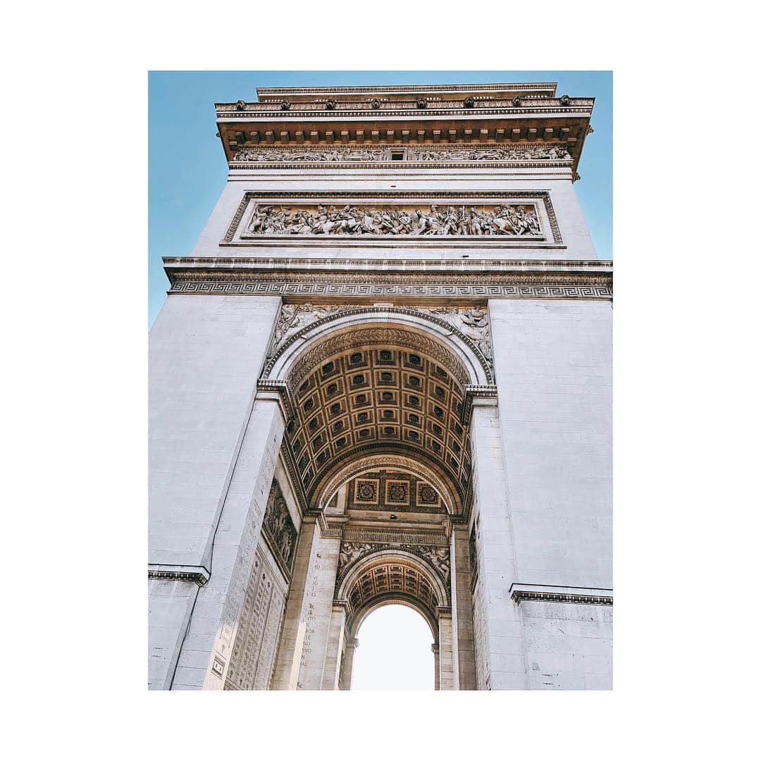 廣瀬茜さんのインスタグラム写真 - (廣瀬茜Instagram)「エトワール凱旋門🇫🇷 #arcdetriomphe #paris」11月26日 16時39分 - akane_bandmaid