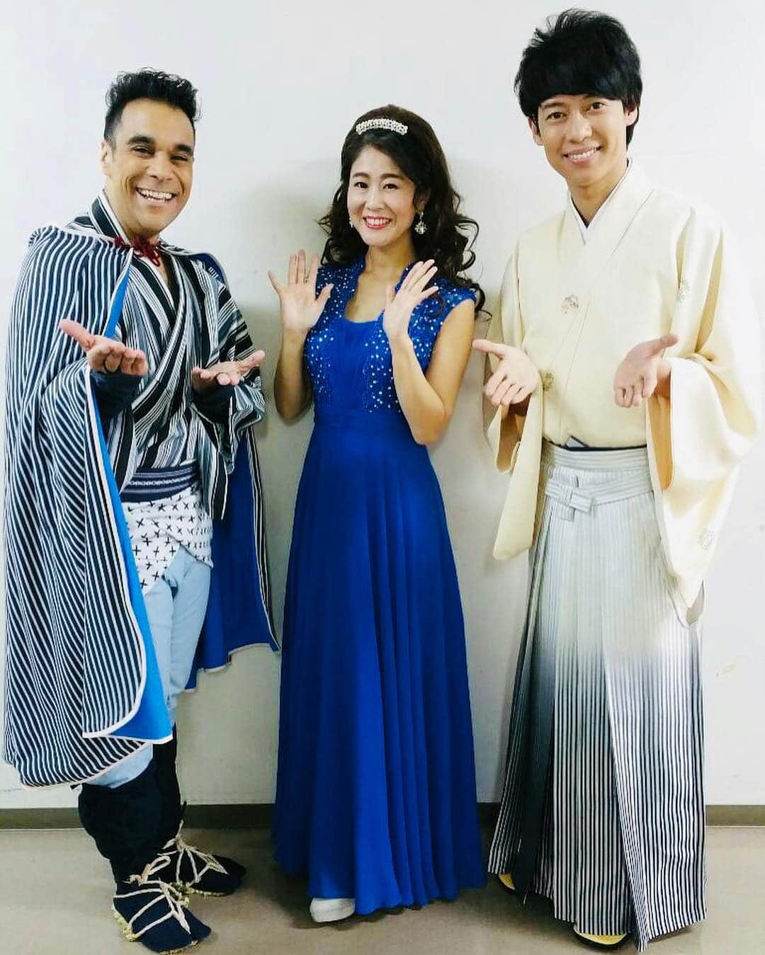 松阪ゆうきのインスタグラム：「昨日の松阪 ときめきコンサート🎤  お越しくださいました皆様。  ありがとうございます😊  野村美菜さん エドアルドさんと❣️ #松阪ゆうき  #松阪市  #コンサート」