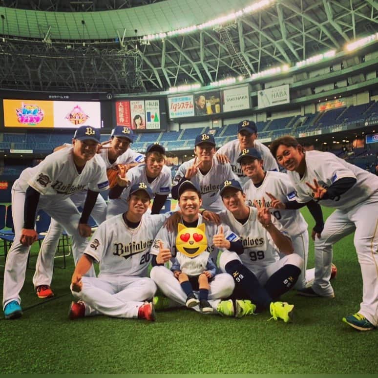山本由伸さんのインスタグラム写真 - (山本由伸Instagram)「ファンフェス！！ 今年も1年間温かいご声援ありがとうございました！🙇‍♂️ 来年もよろしくお願いします！！🎉 #ファンフェス#オリックスバファローズ #感謝 #プロ野球」11月26日 17時15分 - yoshinobu__yamamoto