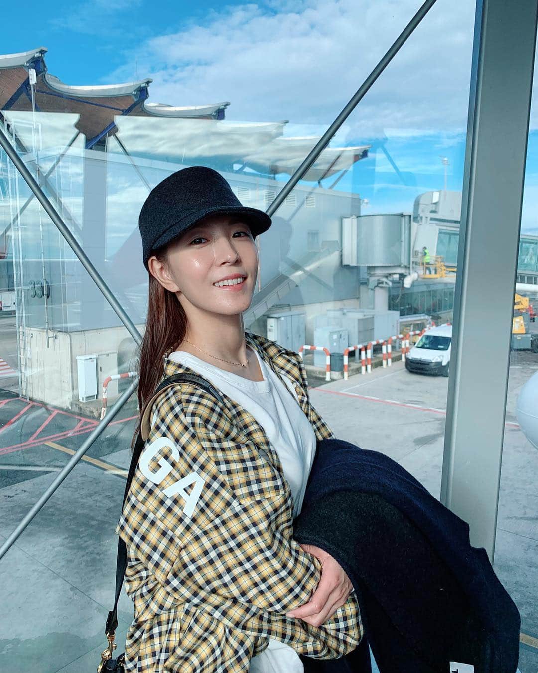 BoAのインスタグラム：「제일 좋았던 오렌지주스 🍊🍊빠염 🖐🖐」
