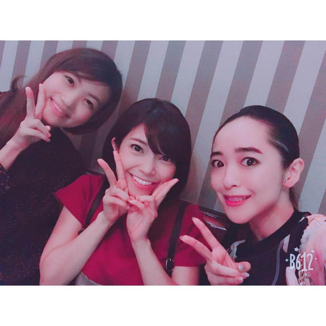 潘めぐみさんのインスタグラム写真 - (潘めぐみInstagram)「‪ ‪❌『 #賭ケグルイ××』❌‬ . やっと言えた…！‬ . ‪打ち入りパーティーにて‬ ‪#蛇喰夢子 役の#早見沙織 さんと‬ ‪#生志摩妄 役の #伊瀬茉莉也 さんと！‬ . ‪妄が夢子に焦がれて溢れ出る‬ ‪あの感じ。‬ ‪とても好きです。‬ ‪じわぁ…じわぁ…。‬」11月26日 21時31分 - han_meg_han