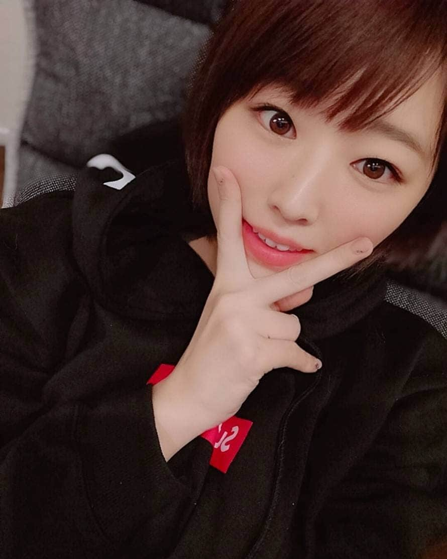 松本菜奈実のインスタグラム：「ピース💗」