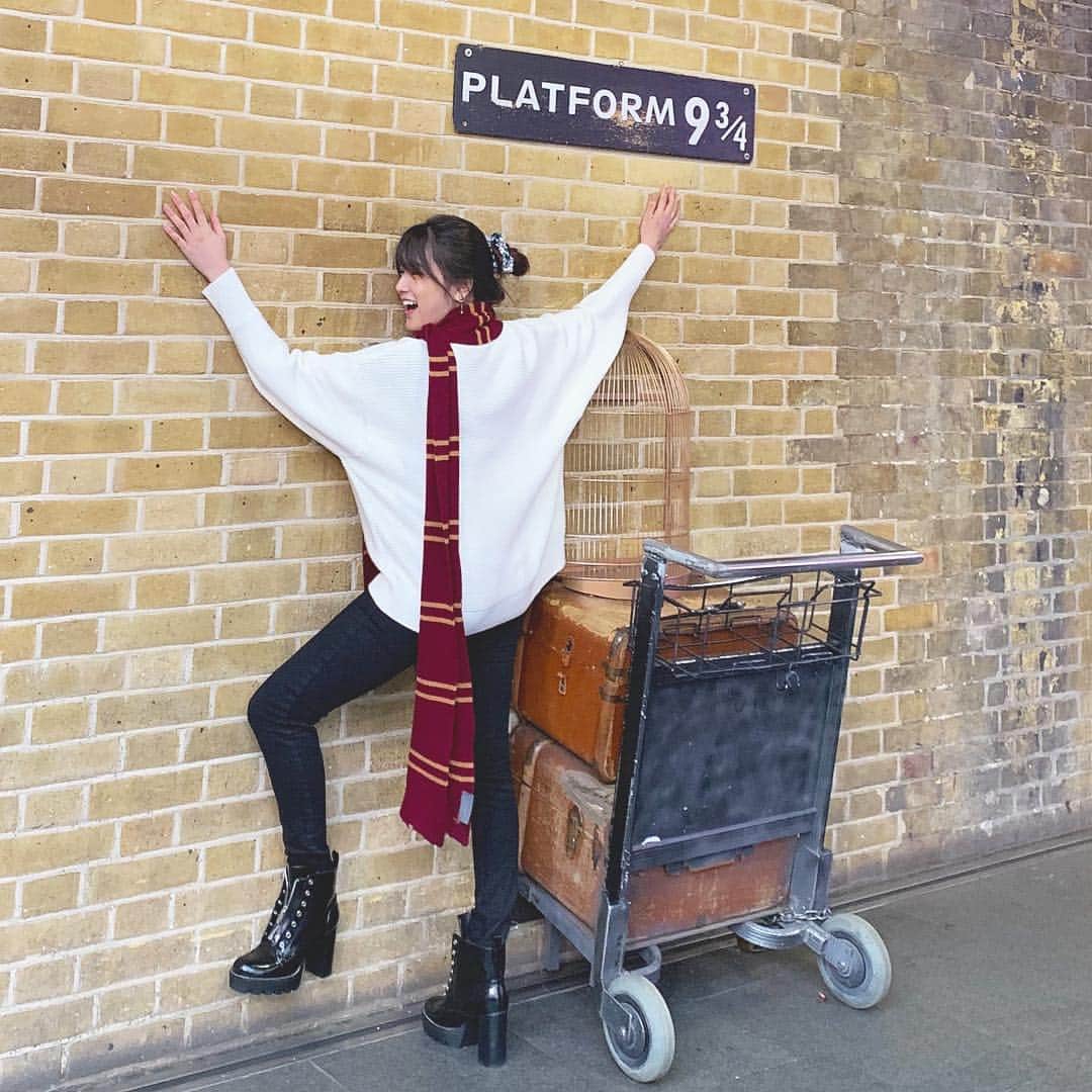 入山杏奈さんのインスタグラム写真 - (入山杏奈Instagram)「Voy a Hogwarts...🧙🏻‍♀️💫💥」11月27日 13時22分 - iamannairiyama