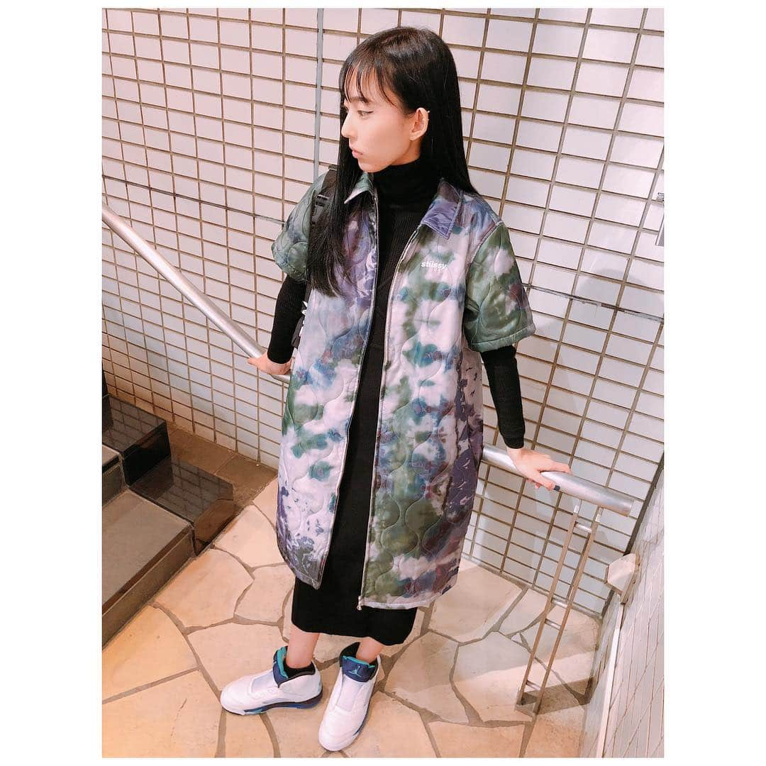 彩姫さんのインスタグラム写真 - (彩姫Instagram)「#ootd 💙💜💙💜💙﻿ ﻿ #stussy﻿ #supreme﻿ #nike﻿ #nikeairjordan﻿ #bandmaid ﻿ #saiki」11月27日 15時45分 - saiki_bandmaid