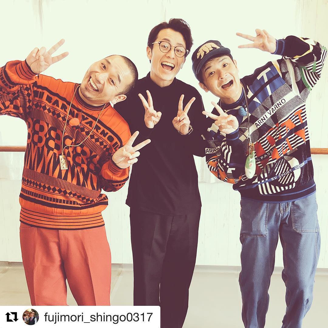 ノブ さんのインスタグラム写真 - (ノブ Instagram)「ありがとう慎吾！名作が出来ました！#Repost @fujimori_shingo0317 with @get_repost ・・・ 千鳥のお二人と大ロケをしてきました！！ 埼玉の地で大イジリにあい、もう体力残ってねーです！！ むちゃくちゃ楽しかった！ありがとうございました！！ #いろはに千鳥」11月27日 21時06分 - noboomanzaishi