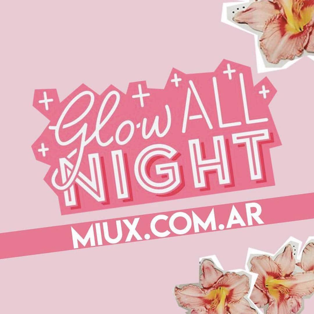 WWW.MIUX.COM.ARのインスタグラム：「Yeah . Estamos terminando de actualizar la web ! Temporadas anteriores al 50% off hasta agotar stock ! 💘🙌🏻♥️」