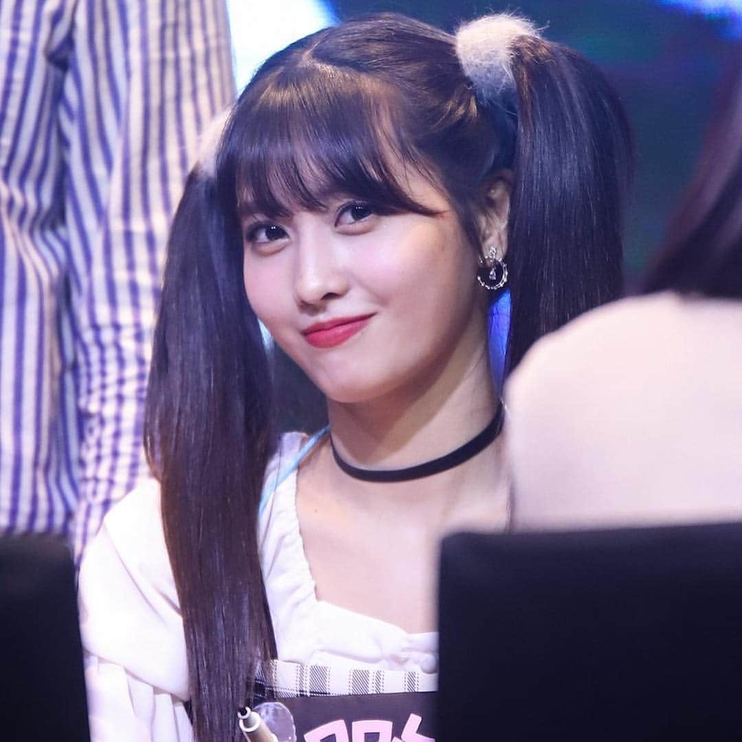 モモさんのインスタグラム写真 - (モモInstagram)「♡ [Fantaken] #모모 - 181125 Yeouido Fansign Event -  #트와이스 #모모 #平井もも #もも #TWICE © 1 for 2, girin」11月28日 0時16分 - momojype