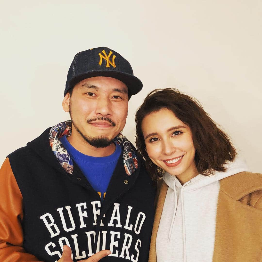 RYO the SKYWALKERのインスタグラム：「ひさびさMay J.ちゃんに会えた！( ^ω^ ) 大阪Billboard live ２公演！お疲れのとこ本当にありがとう！ #mayj. #BillboardLive #リョーザ #NewWorldProduction」