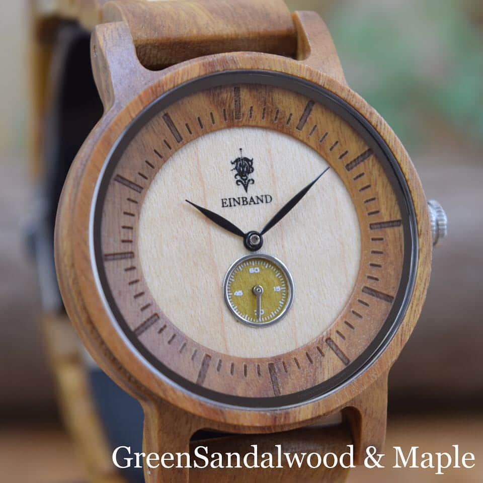 EINBAND -アインバンド-さんのインスタグラム写真 - (EINBAND -アインバンド-Instagram)「. 【クリエーターズマーケット2018】 前回横浜のイベントで早々に完売になりました『Mond Green Sandalwood & Maple』も出品させていただきます！ 少し緑色が入った木目の色合いが凄く素敵な腕時計となります！ 38mmのフェイスもサイズ感が良くとてもオススメです(^^) ・ #EINBAND #アインバンド #木製腕時計 #木の時計 #木の腕時計 #ウッドウォッチ #ウォッチ #絆 #Mond #モーント」11月28日 16時55分 - einband_woodwatch