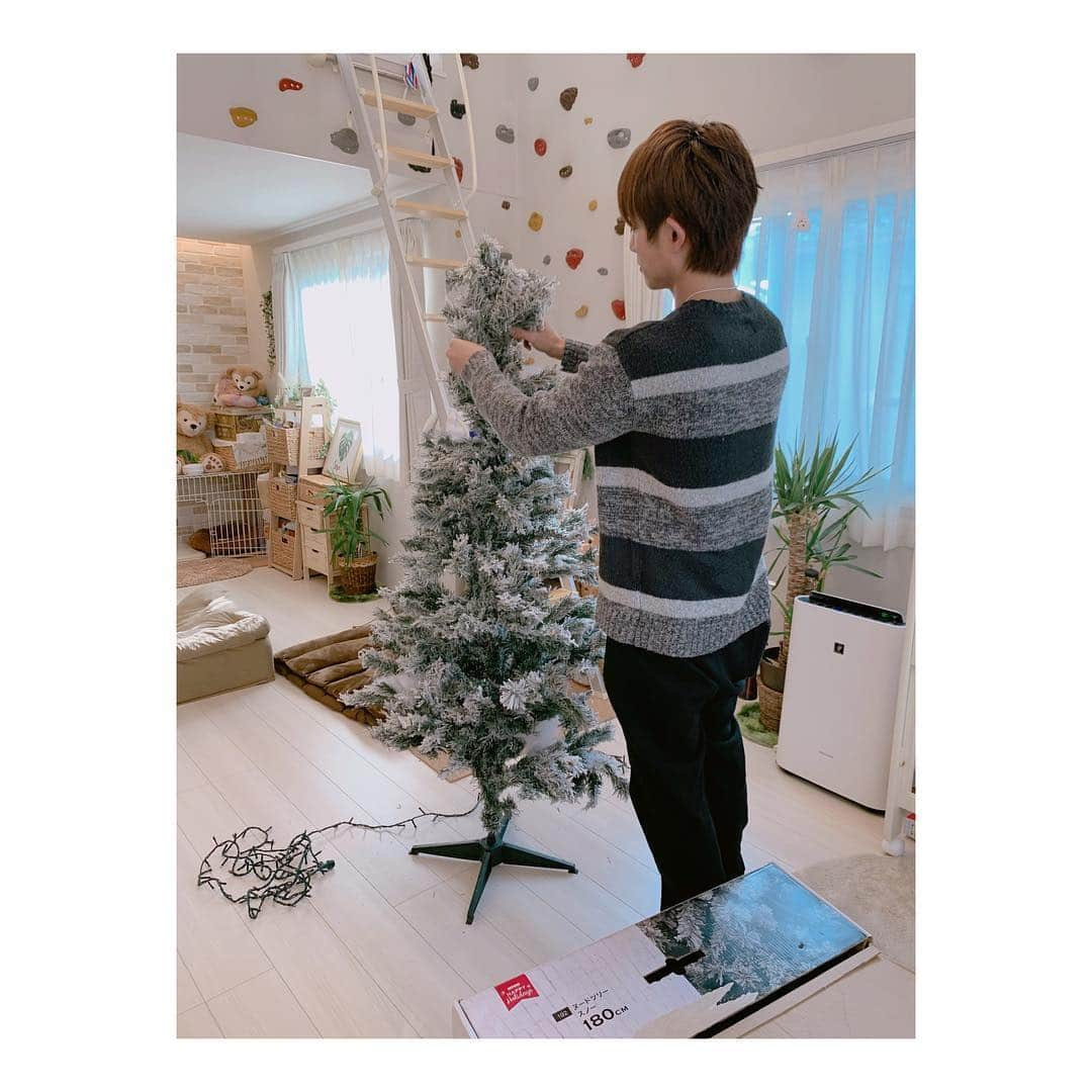 辻希美さんのインスタグラム写真 - (辻希美Instagram)「午前中たぁくん居る間にXmas🎄ツリーを出してもらったよଘ(੭´ ꒫`)੭̸*🎄✨✨ #Xmas #🎄 #クリスマスツリー #飾り付けは子ども達に #サンタさん#🎅 #来てくれますように」11月28日 12時41分 - tsujinozomi_official