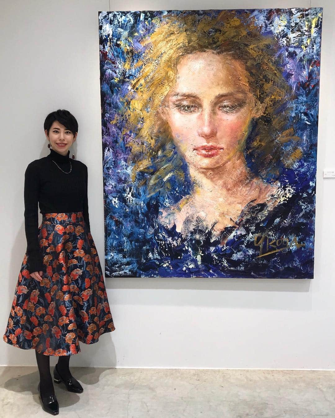 古賀陽子さんのインスタグラム写真 - (古賀陽子Instagram)「昨日をもちまして、神戸 @floreartistgallery での個展が無事終了しました。短い会期にも関わらず、とても多くの方々にお越しいただき、更にリピートや口コミまでしていただき大変感謝しております‼︎ まだまだ課題だらけではありますが、多くの方に絵を観て喜んでいただけた事にとても幸せを感じ、今後の励みとなりました‼️ またより良い作品を発表出来るようこれからも努力して参りますので、これからも応援していただけましたら幸いです！  #フローラアーティストギャラリー #FLOREartistgallery #神戸 #北野 #神戸北野 #北野坂 #個展 #exhibition #exhibit #ギャラリー  #アート #画廊  #art #画家 #artist #アーティスト #古賀陽子 #yokokoga #油絵 #人物画 #肖像画 #絵 #painter #artstagram #gallery #美術 #ゴッホ #ゴッホ最期の手紙 #アートギャラリー #kobe」11月28日 18時28分 - y.koga7